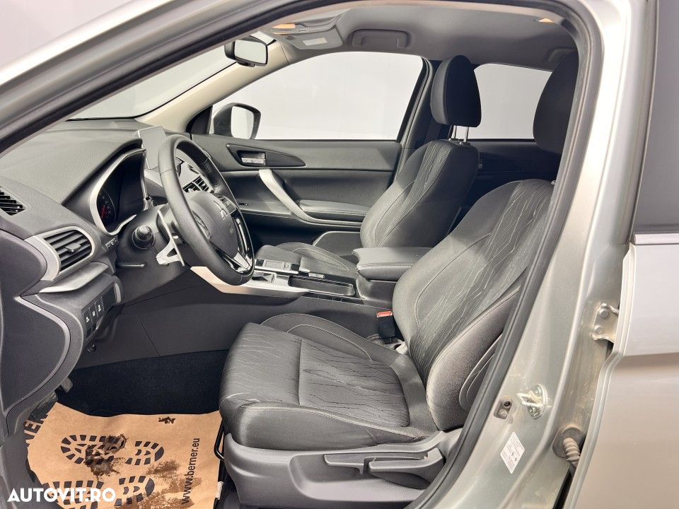 Mitsubishi Eclipse-Cross - 7