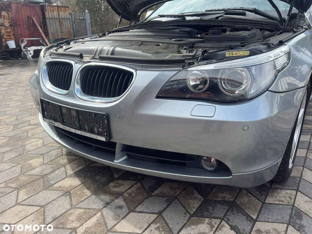BMW E60 ZDERZAK PRZÓD SILBERGRAU - 3