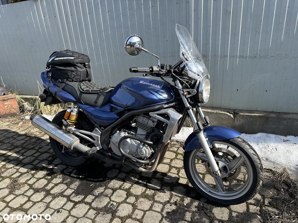 Kawasaki ER - 12