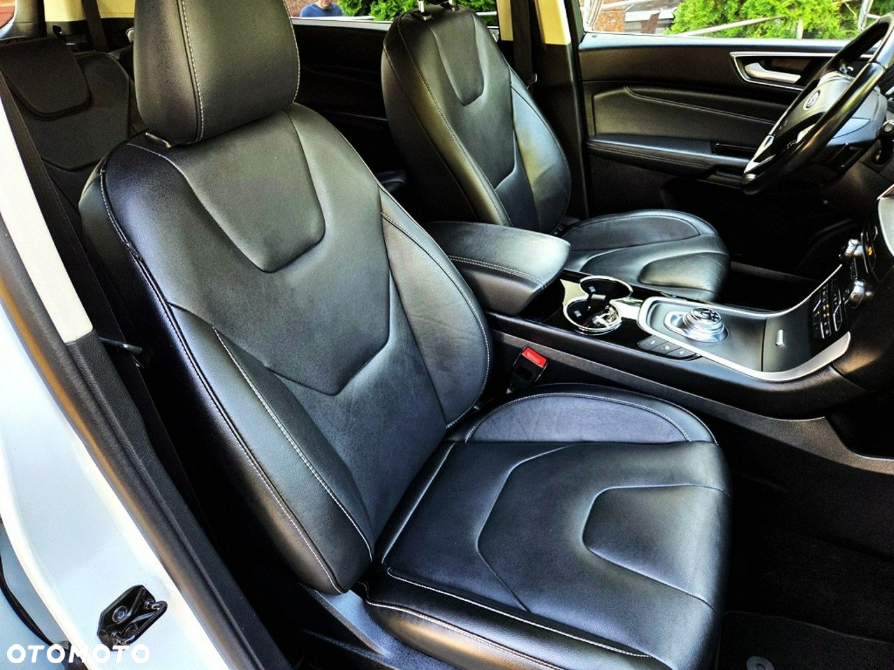 Ford S-Max - 34