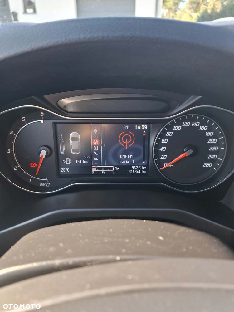 Ford Mondeo - 4