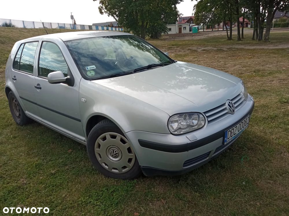 Volkswagen Golf 1.9 TDI - 1
