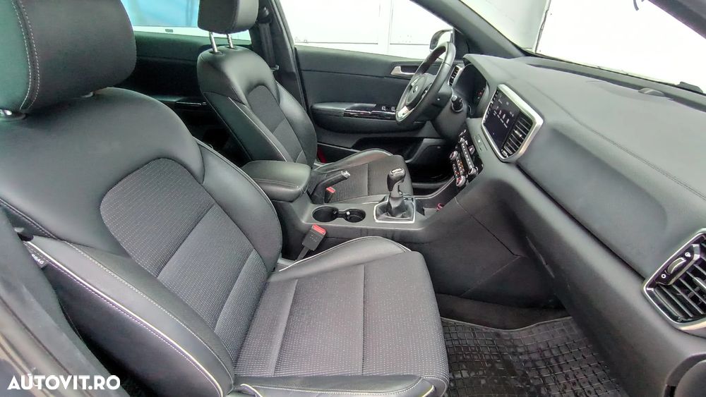Kia Sportage 1.6 T-GDI 6MT 4x4 GT Line - 20