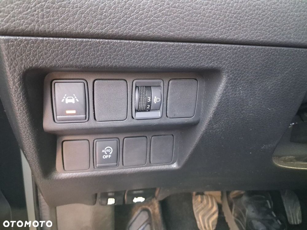 Nissan Qashqai 1.3 DIG-T Tekna EU6d - 22