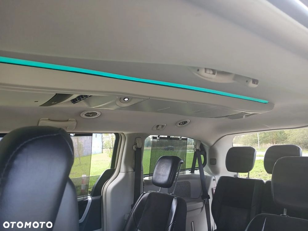 Chrysler Grand Voyager 2.8 CRD Limited - 22