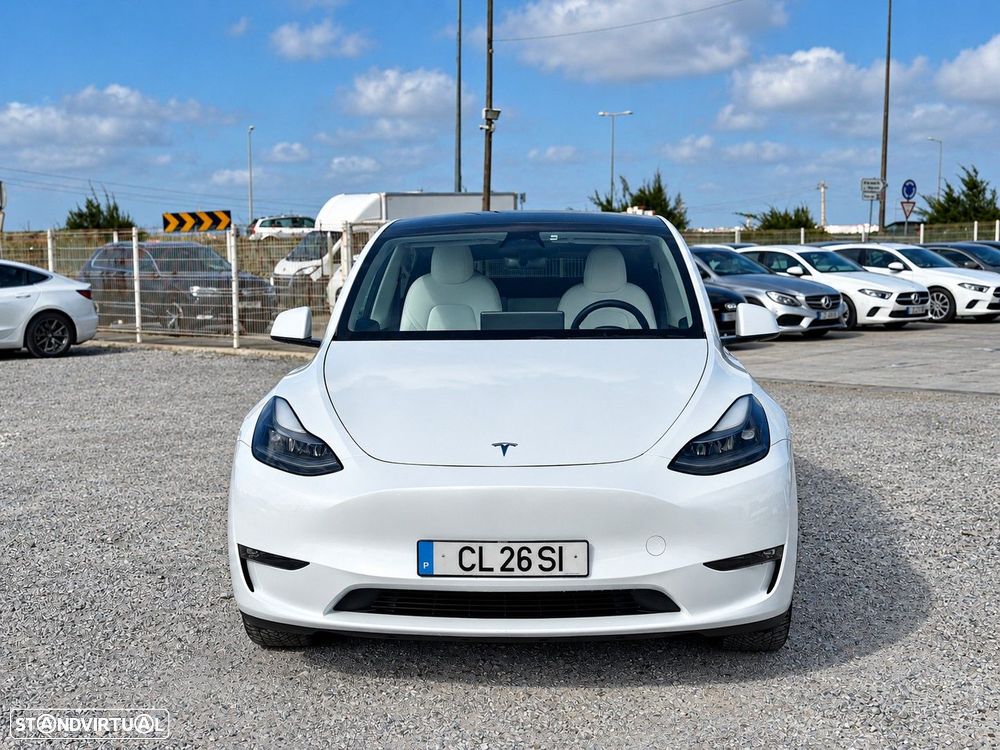 Tesla Model Y - 2