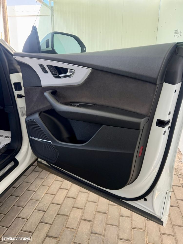Audi Q8 50 TDI quattro Tiptronic - 43