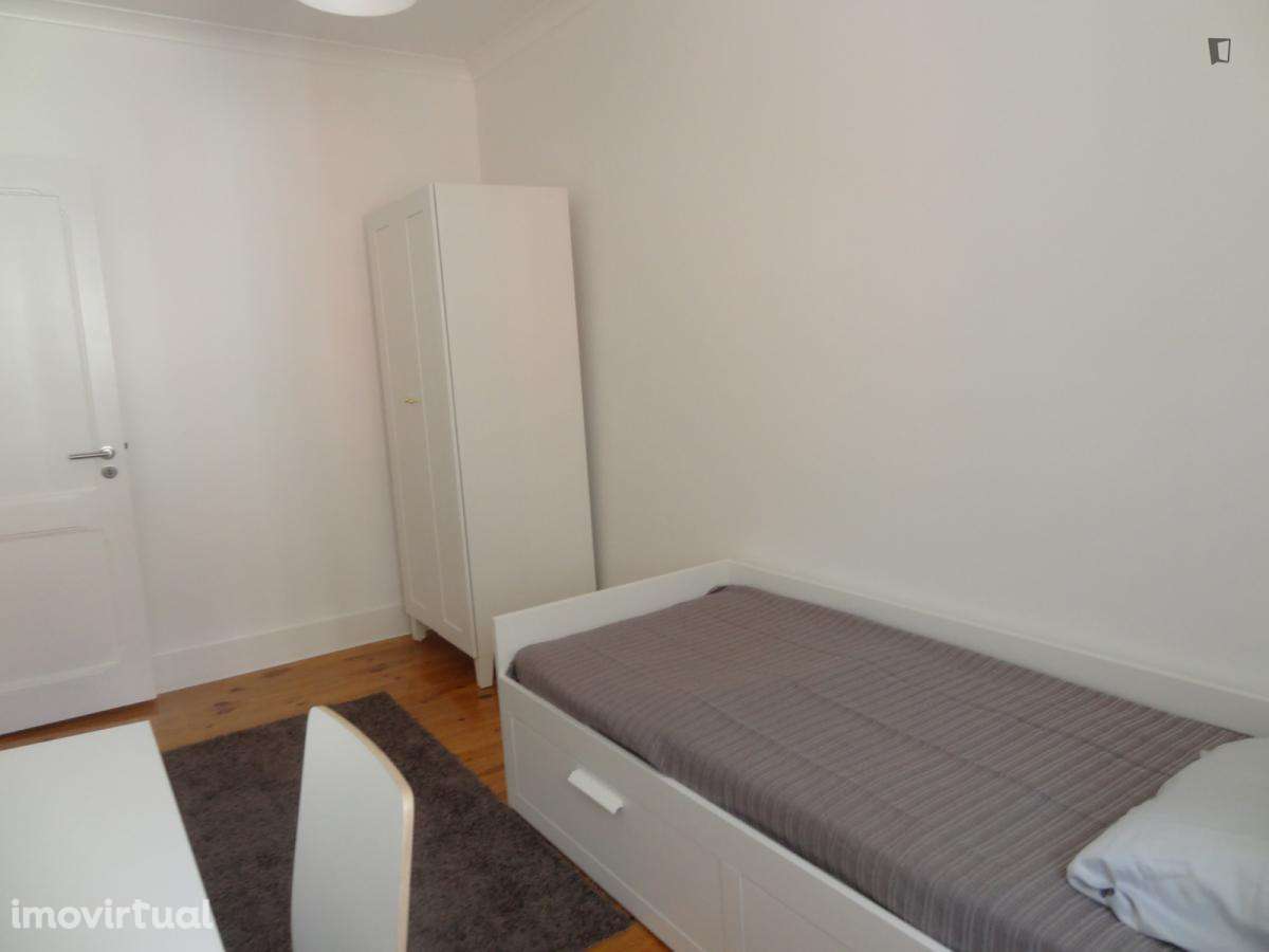 Quarto - localizado em Penha de França Lisbon - Grande imagem: 3/8