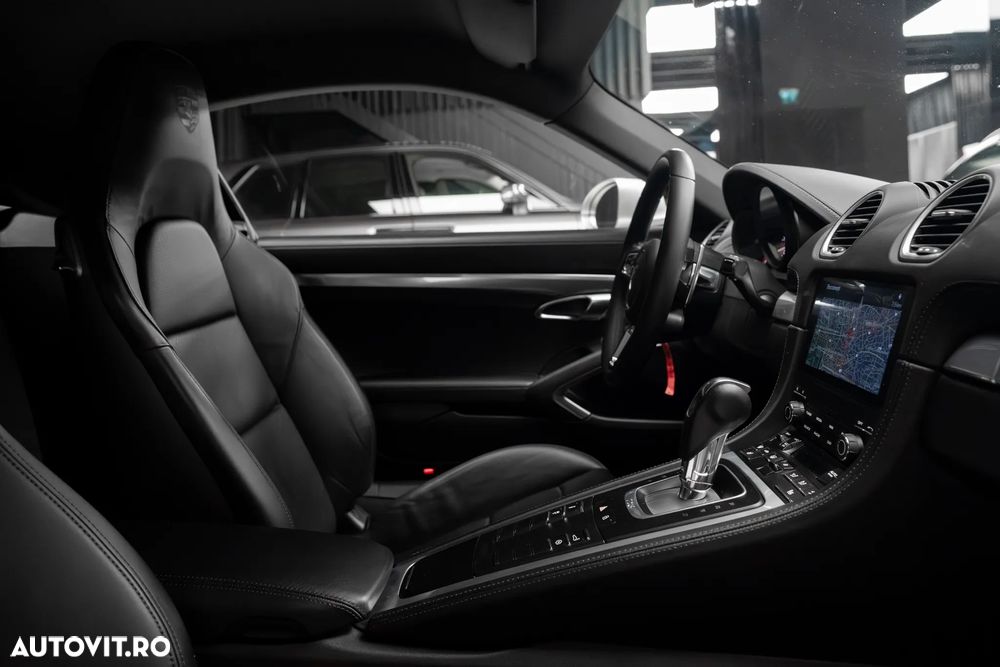 Porsche Cayman PDK - 3