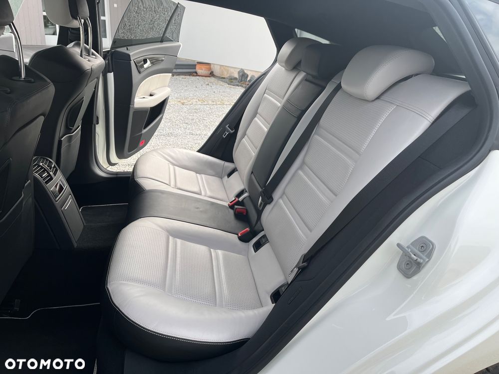 Mercedes-Benz CLS 63 AMG AMG SPEEDSHIFT MCT - 15
