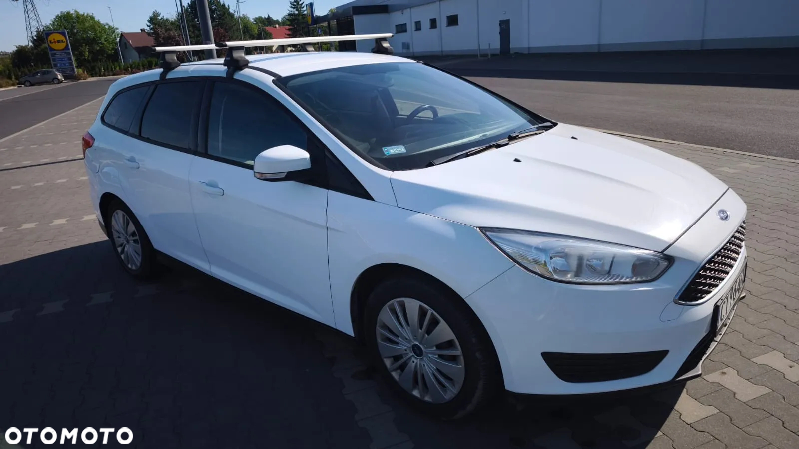 Ford Focus 1.6 Trend - 18