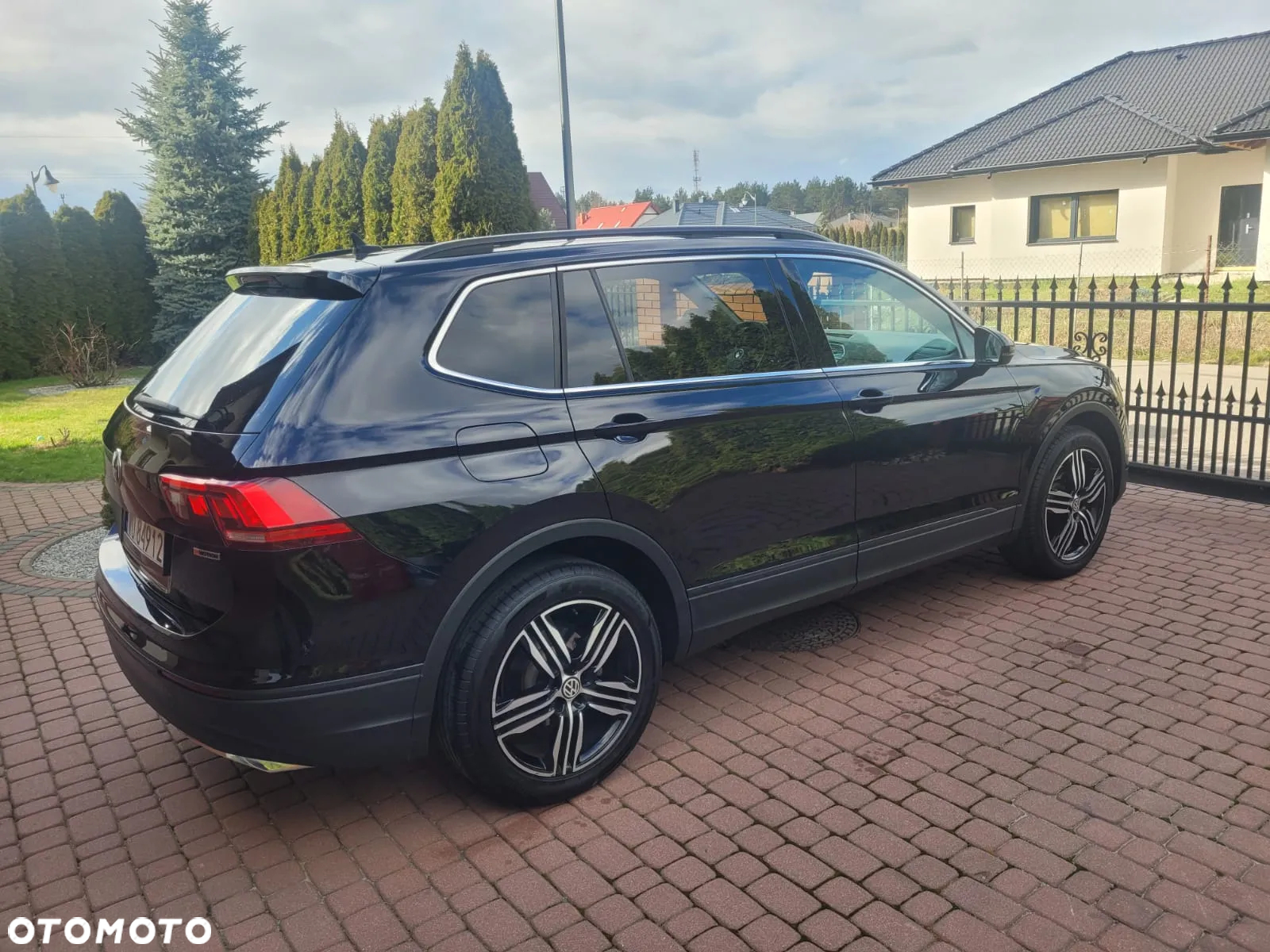 Volkswagen Tiguan - 10