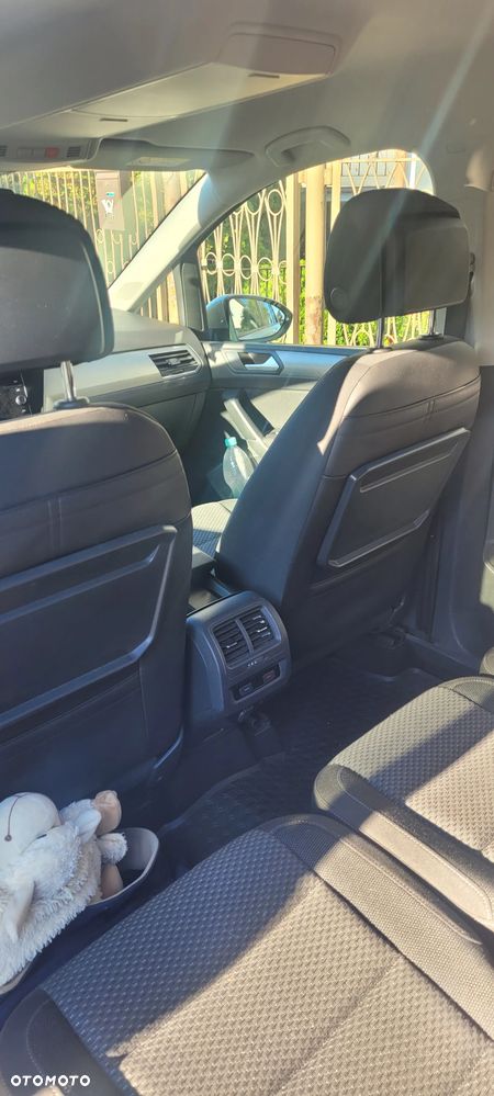 Volkswagen Touran - 6
