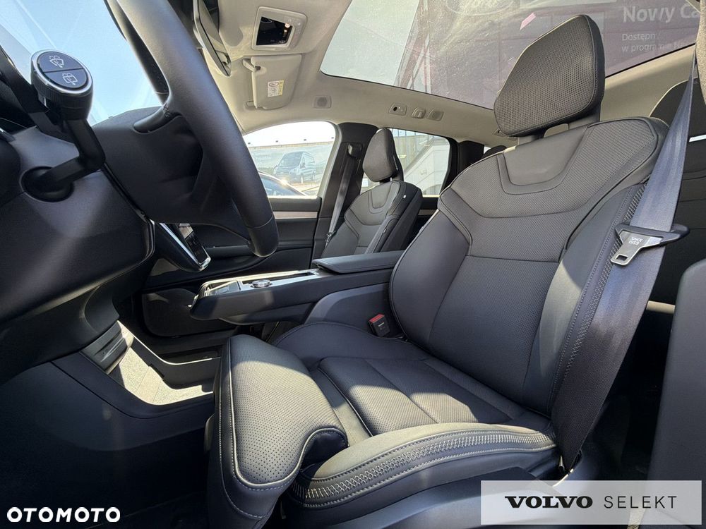 Volvo EX90 - 10