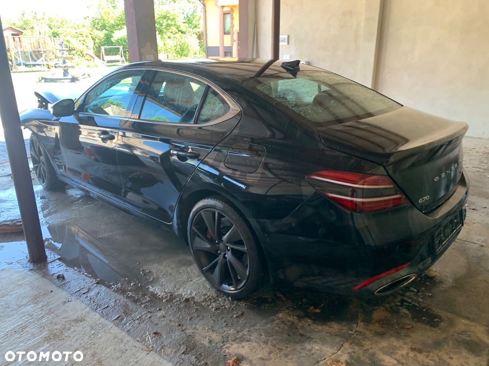 Genesis G70 2.0T Plus AWD 8AT Sport - 1