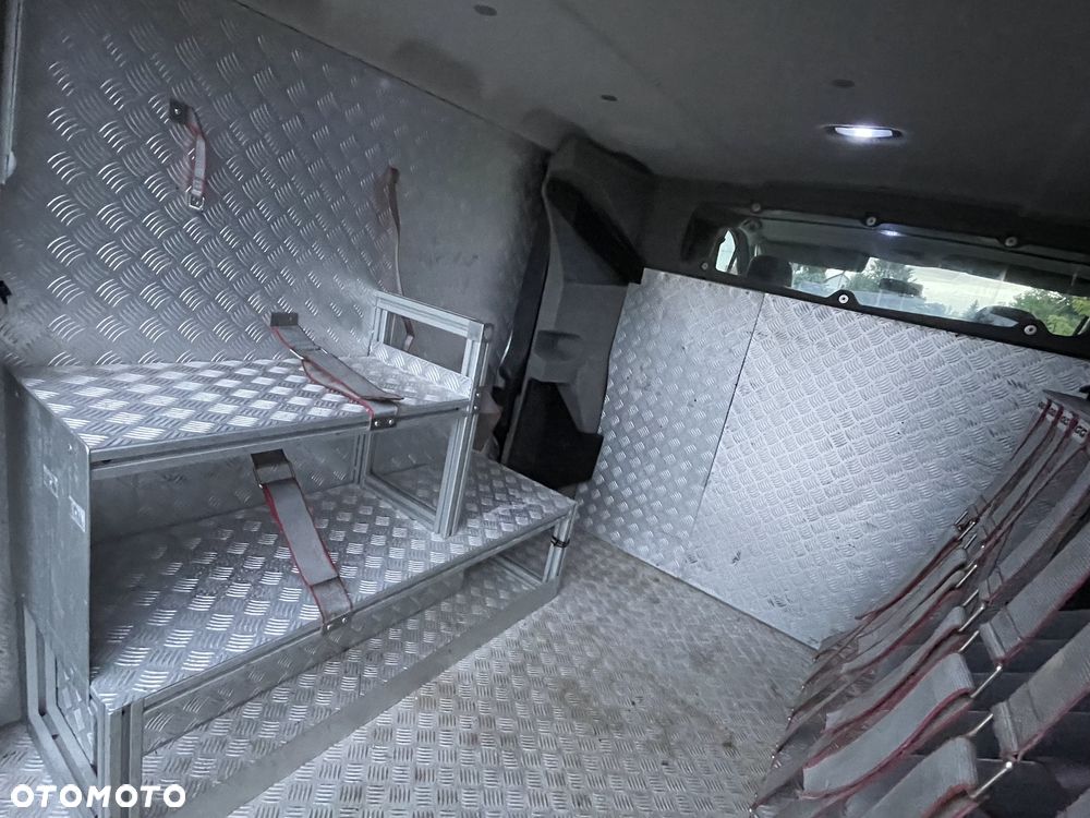 Renault Trafic - 24