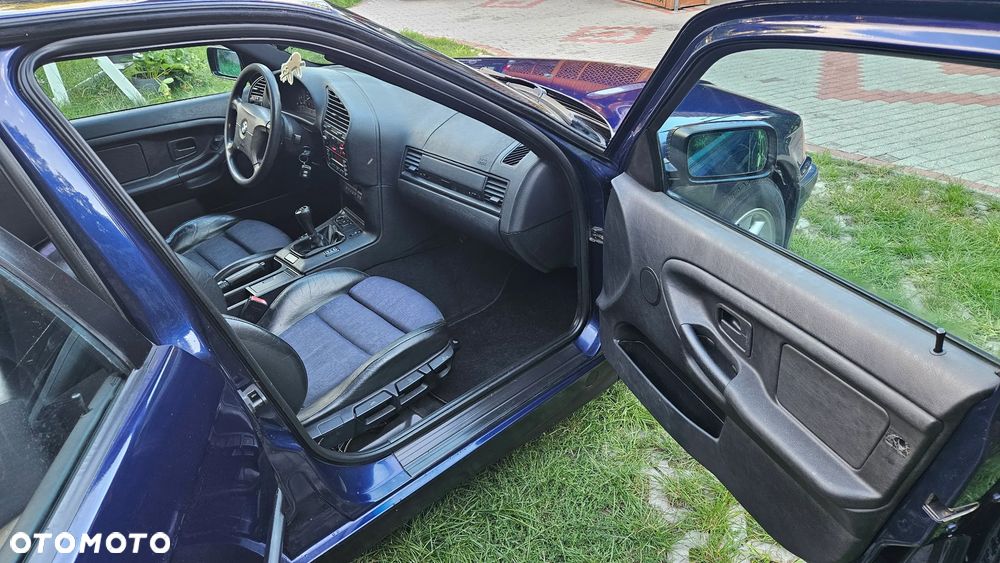 BMW Seria 3 - 16