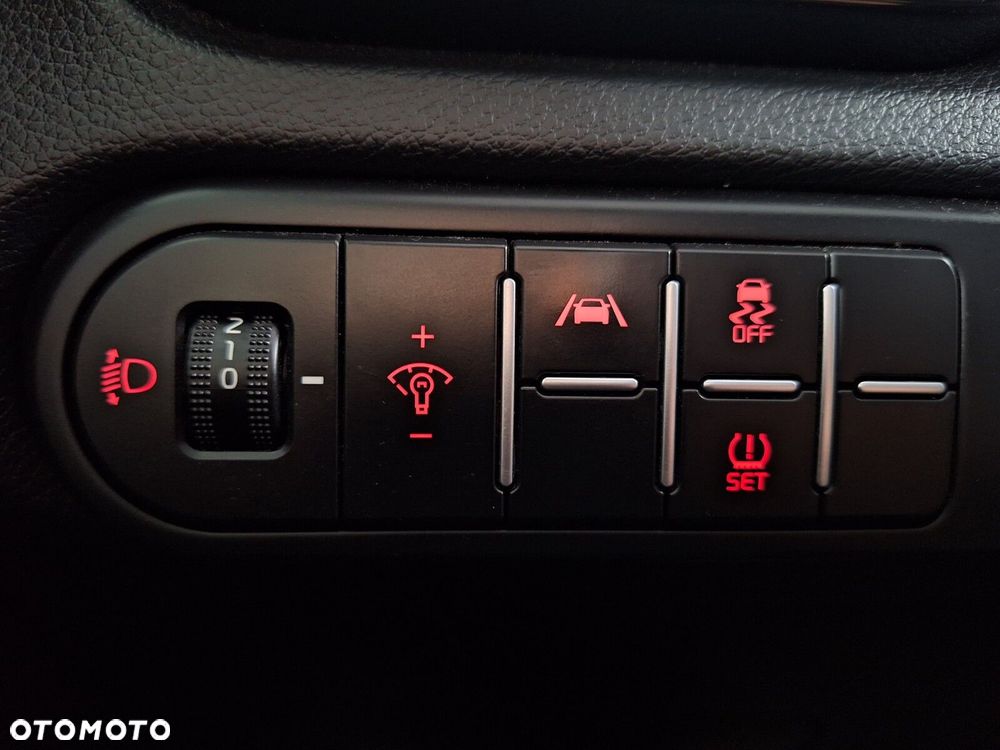 Kia Ceed 1.5 T-GDI L - 36