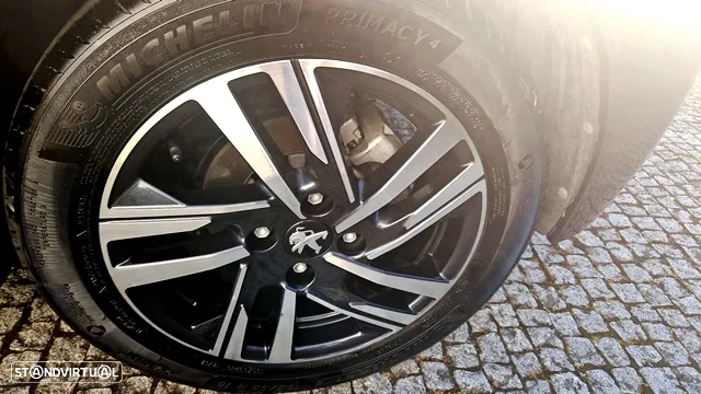 Peugeot 208 PureTech 100 Active - 10