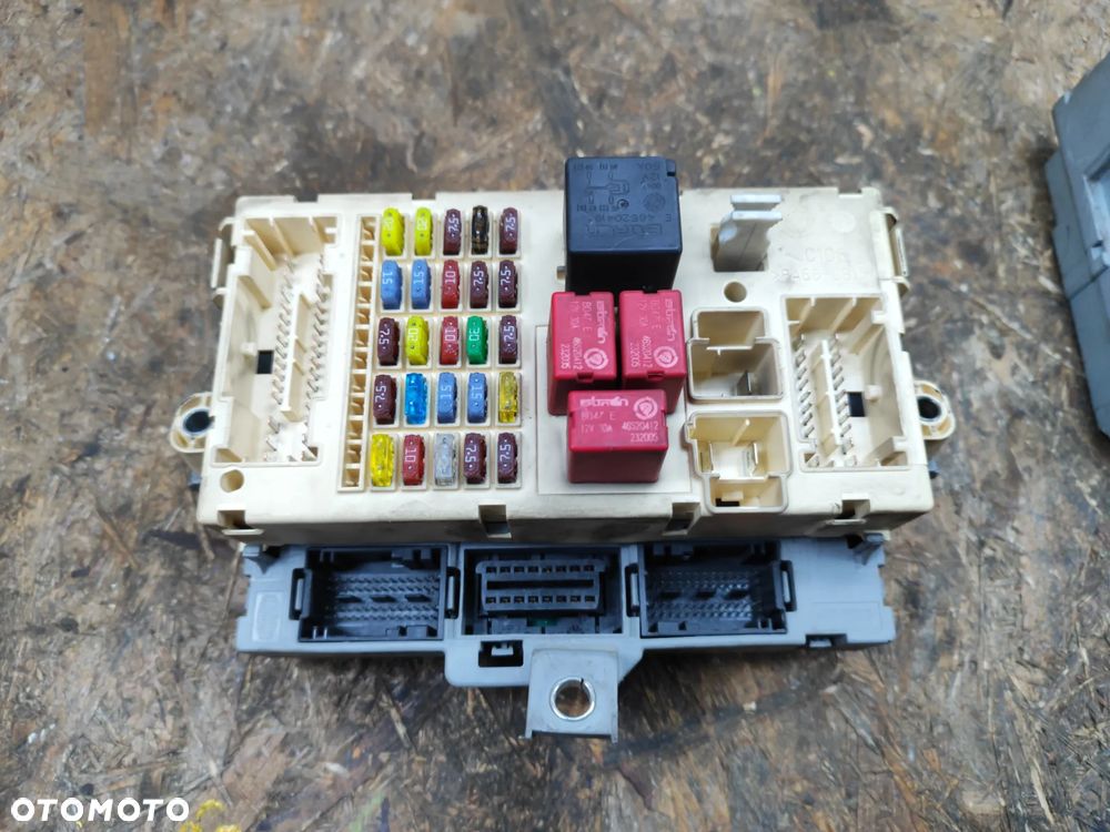 Zestaw startowy, komplet do odpalenia auta, komputer VISTEON 9663289080 / 9661256980 sterownik silnika 2.2 HDI Euro4 120KM do Fiat Ducato III Peugeot Boxer II Citroen Jumper II 06-2014r, w komplecie: sterownik silnika , stacyjka, kluczyk, moduł komfortu, immobilizer, licznik - 6
