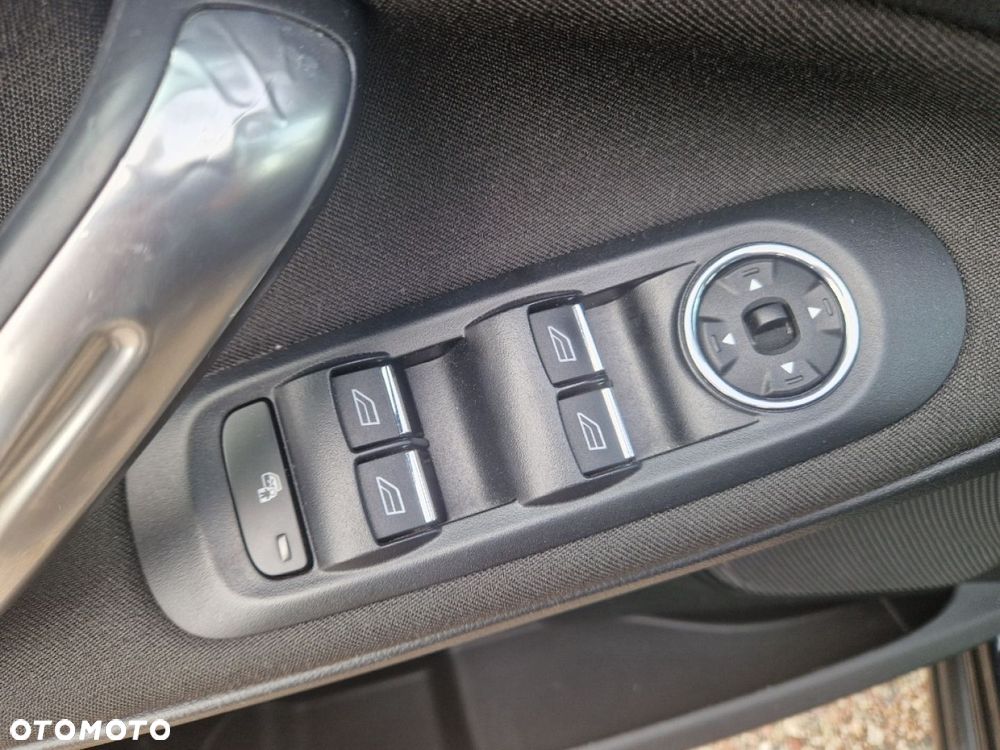 Ford S-Max 2.0 TDCi DPF Business Edition - 9