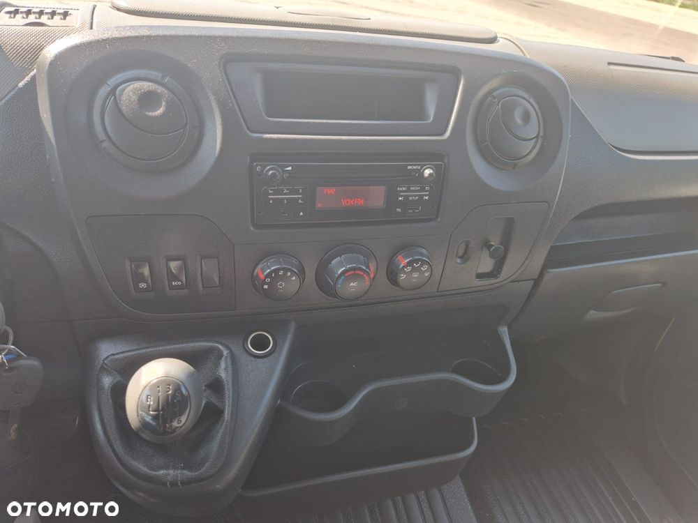 Renault Master - 32