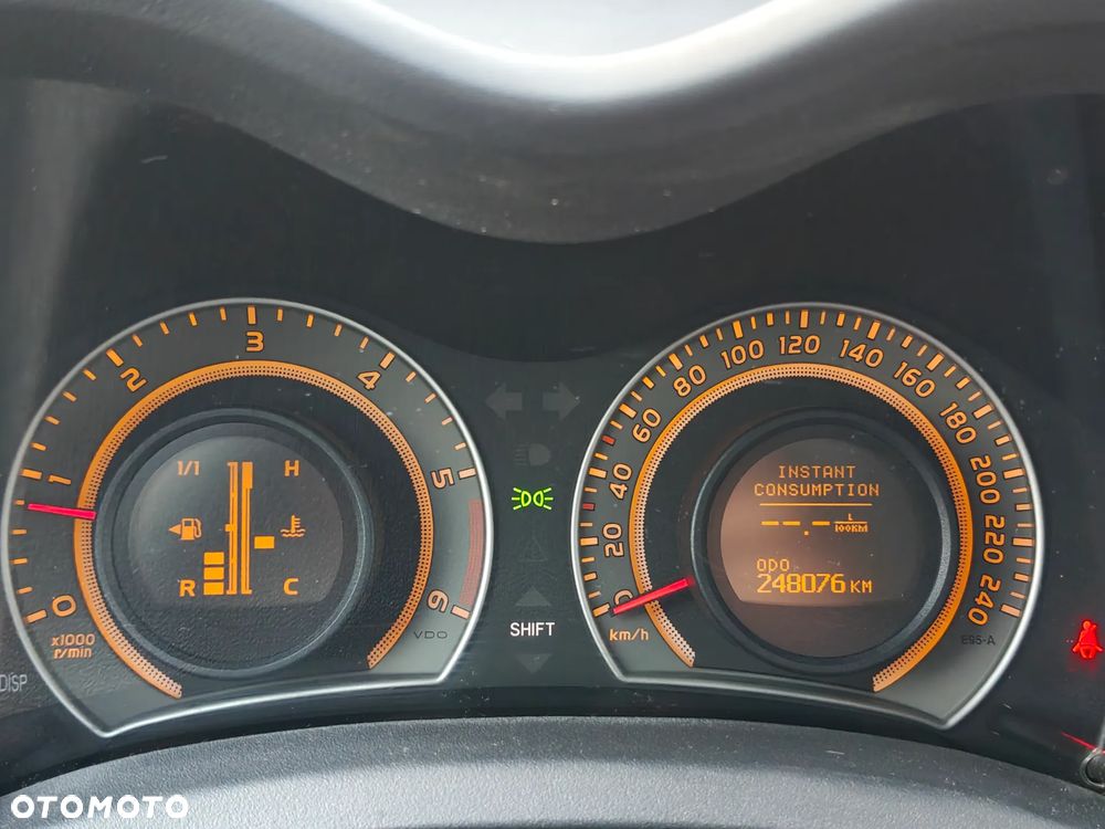 Toyota Auris 2.0 D-4D Premium - 22