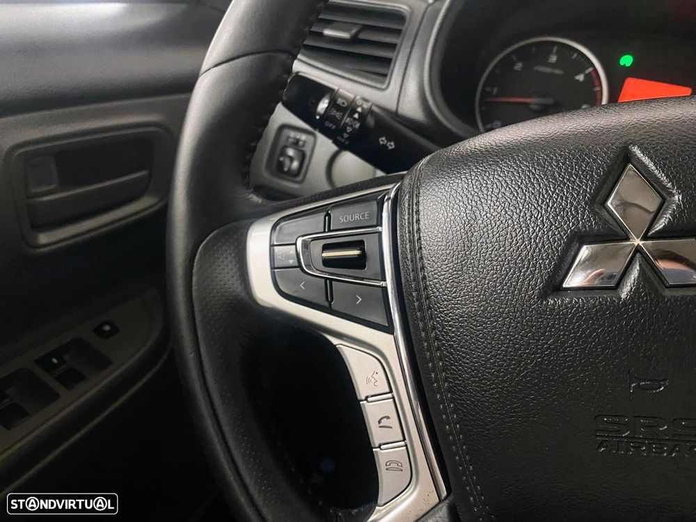 Mitsubishi L200 2.3 DI-D CD Invite 4WD - 18