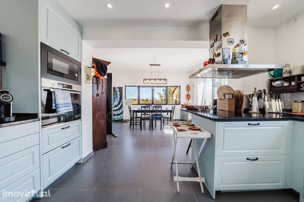 Propriedade com 7240m2 | Duas habitações | Piscina | Garagem | Anex... - Grande imagem: 2/50