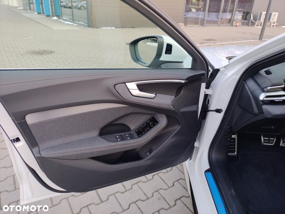 Audi A5 Limousine - 10