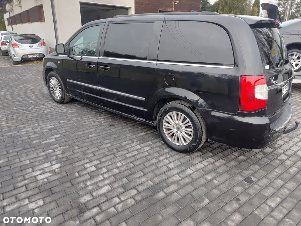 Lancia Voyager 2.8CRD Platinum - 3