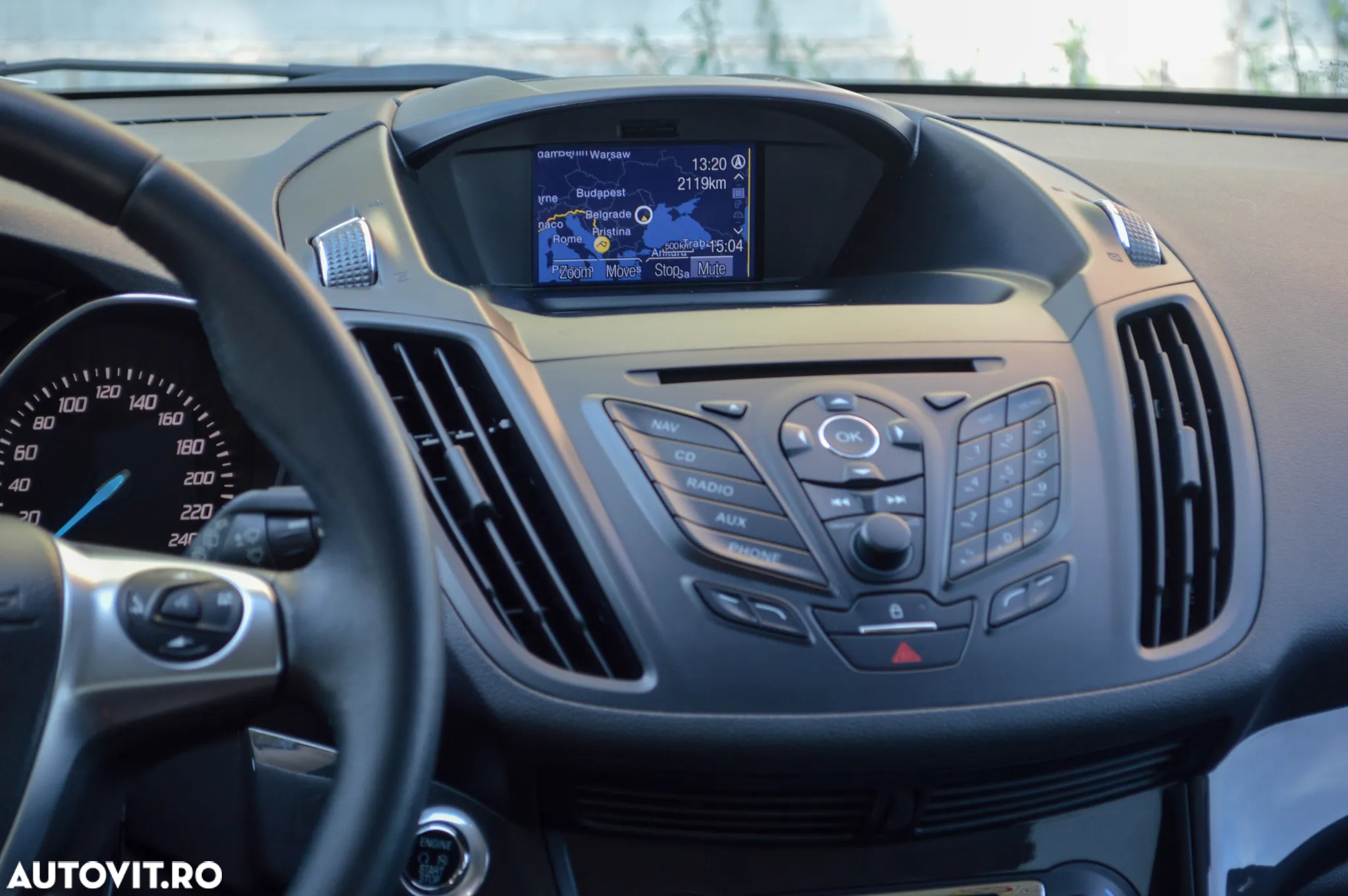Ford Kuga 1.5 EcoBoost 2x4 Titanium - 30