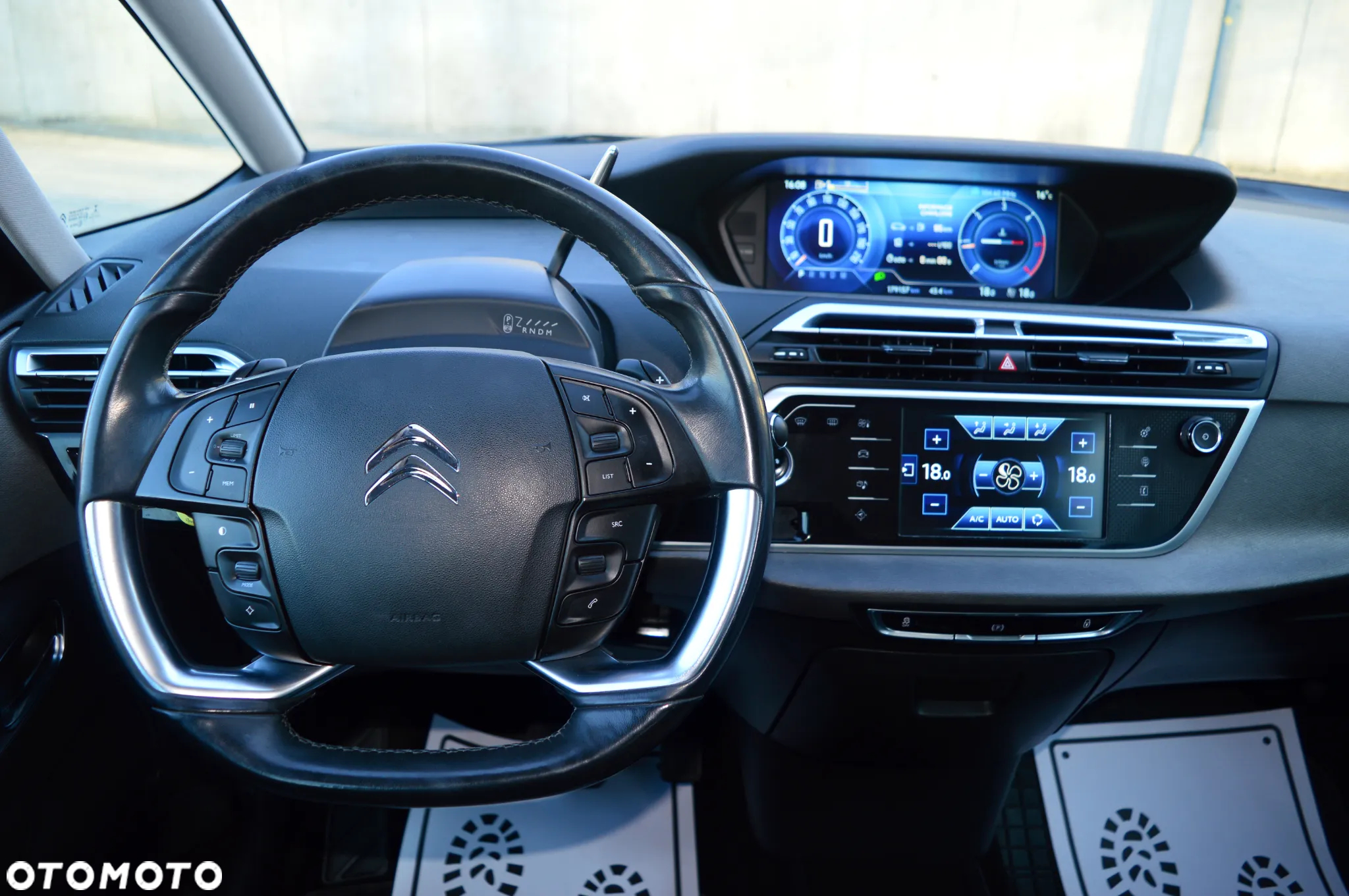 Citroën C4 Grand Picasso - 17