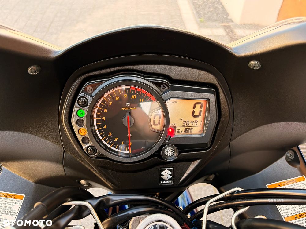 Suzuki GSX - 8