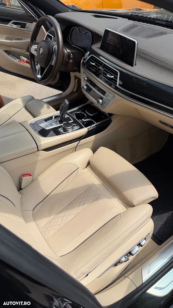 BMW Seria 7 730Ld xDrive - 14
