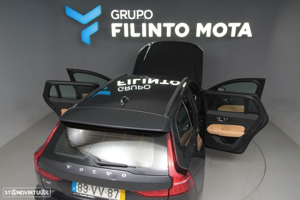 Volvo V60 2.0 D4 Momentum Geartronic - 10