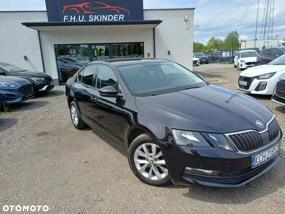 Skoda Octavia 1.6 TDI DSG Clever - 1