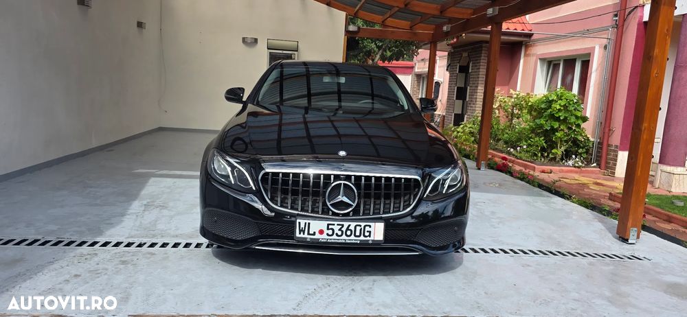 Mercedes-Benz E 220 d 9G-TRONIC AMG Line - 3