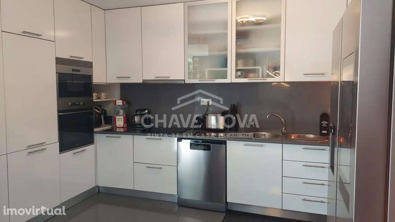 T1 em Cond.Fechado c/jardim e piscina em Mafamude - Grande imagem: 2/26