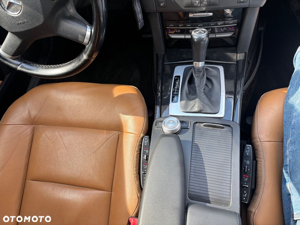 Mercedes-Benz Klasa E 250 T CDI DPF BlueEFFICIENCY Automatik Avantgarde - 20