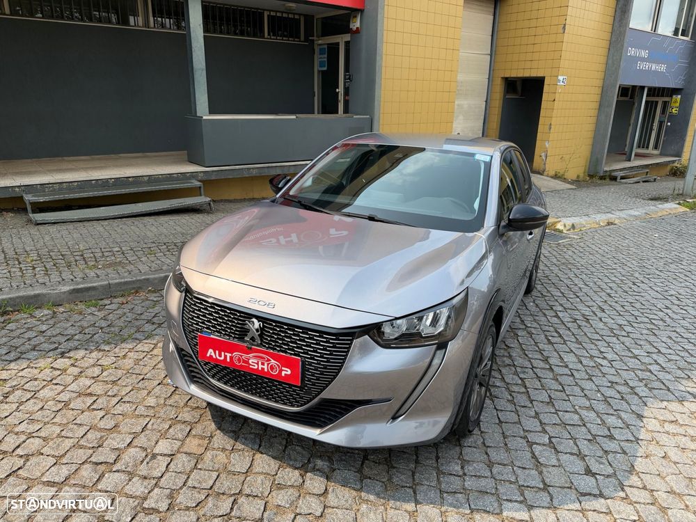 Peugeot e-208 50 kWh Style — fotografia 11