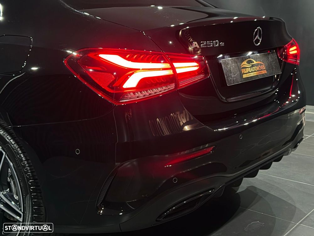 Mercedes-Benz A 250 Limousine e 8G-DCT AMG Line - 13