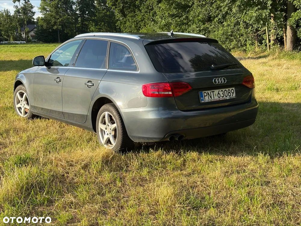 Audi A4 Avant - 10