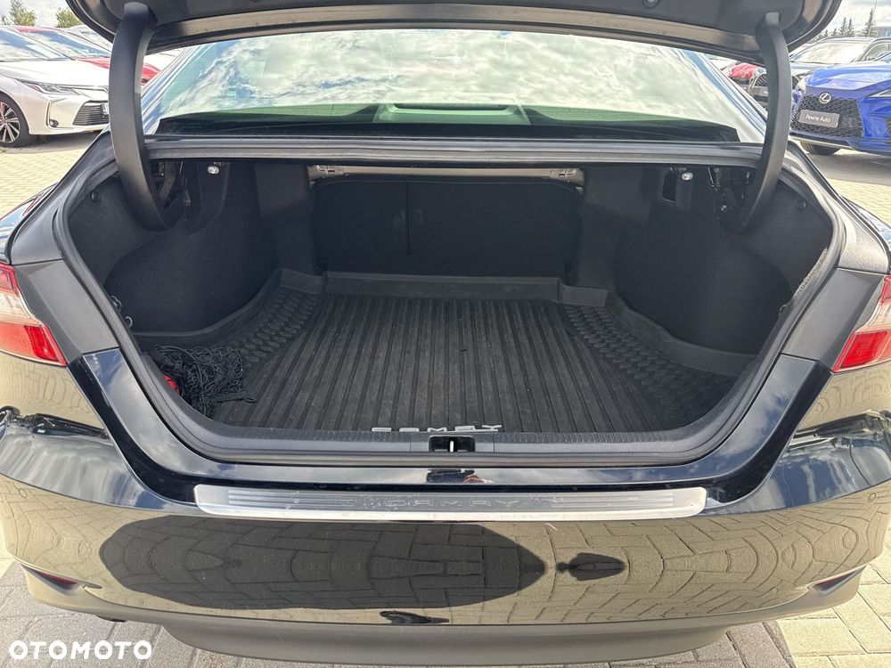 Toyota Camry 2.5 Hybrid Prestige CVT - 26