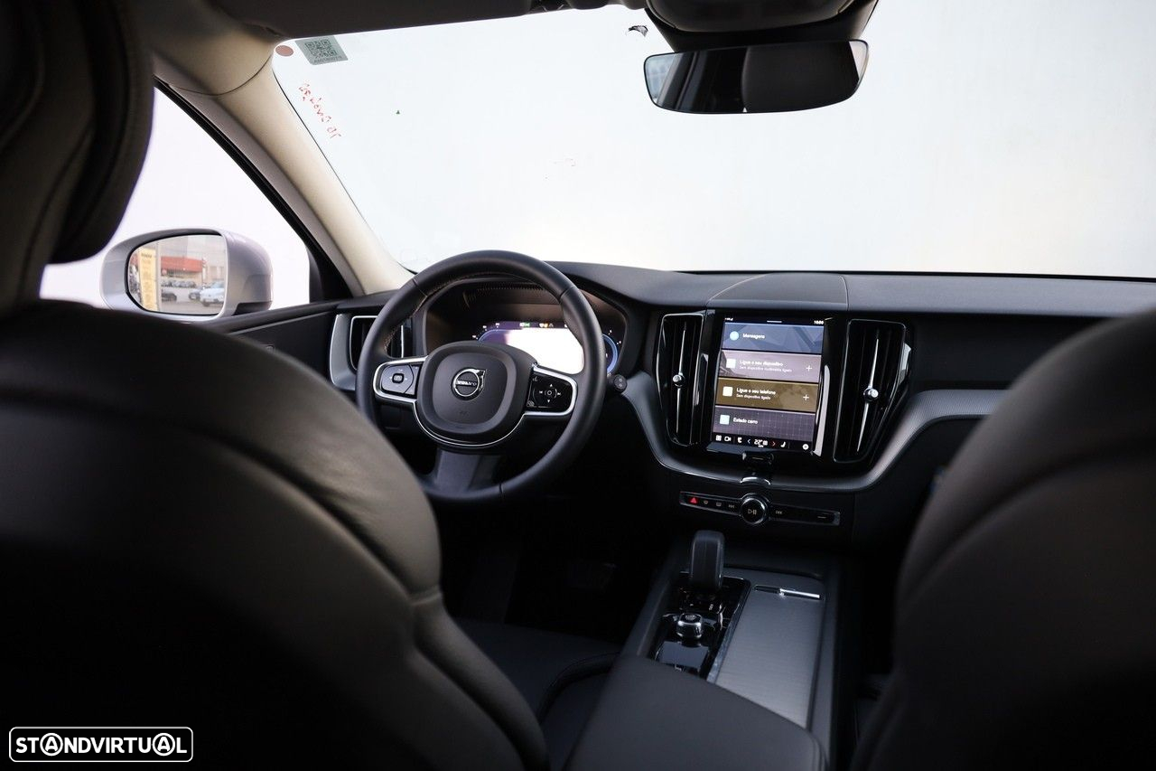 Volvo XC 60 2.0 B5 Plus Bright AWD - 12