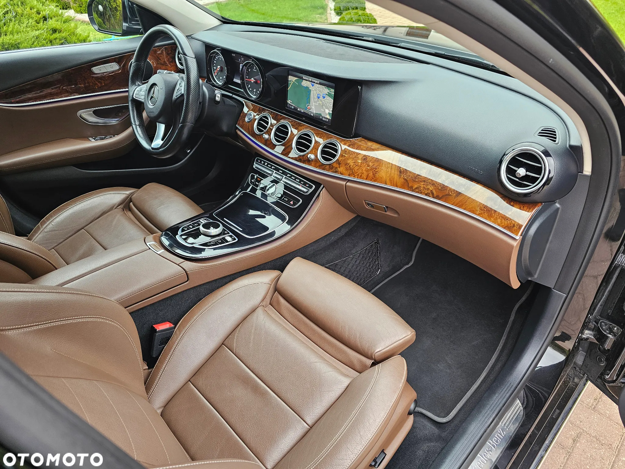 Mercedes-Benz Klasa E 220 d T 9G-TRONIC Sportstyle Edition - 8