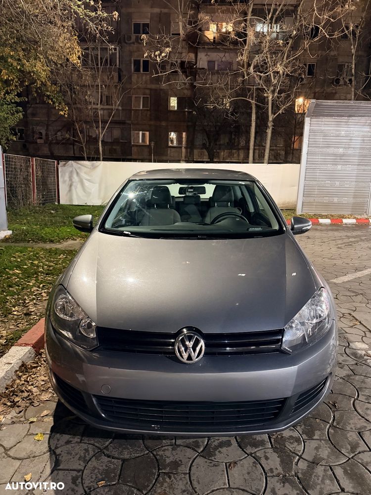 Volkswagen Golf - 2