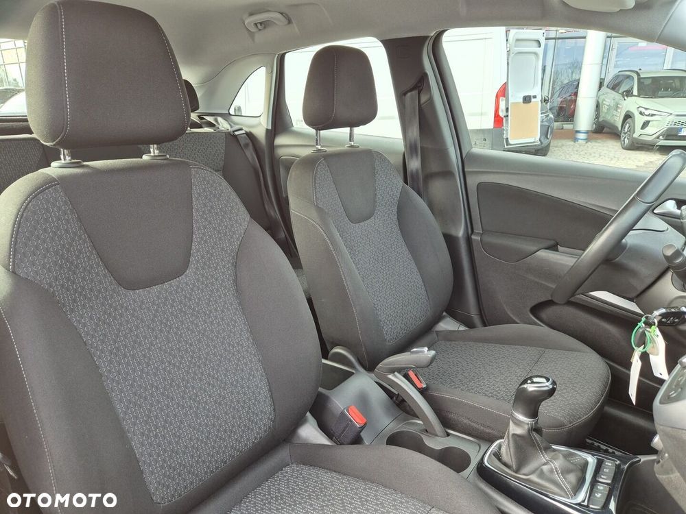 Opel Crossland X - 13