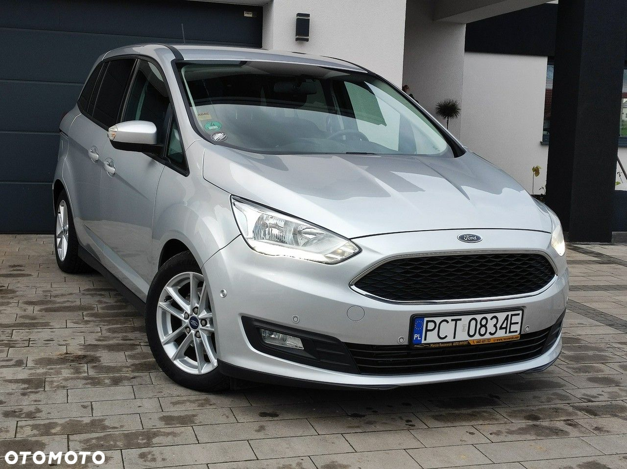 Ford Grand C-MAX - 23