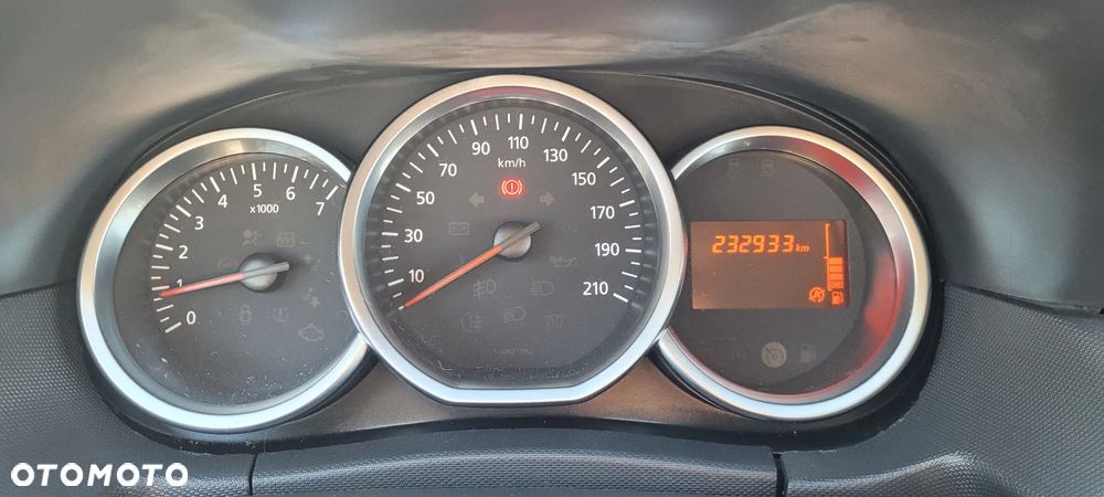 Dacia Duster 1.6 SCe Access S&S - 11